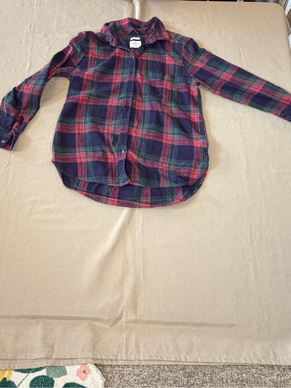 American Eagle Outfitters Red, Green & Navy Plaid Flannel Shirt